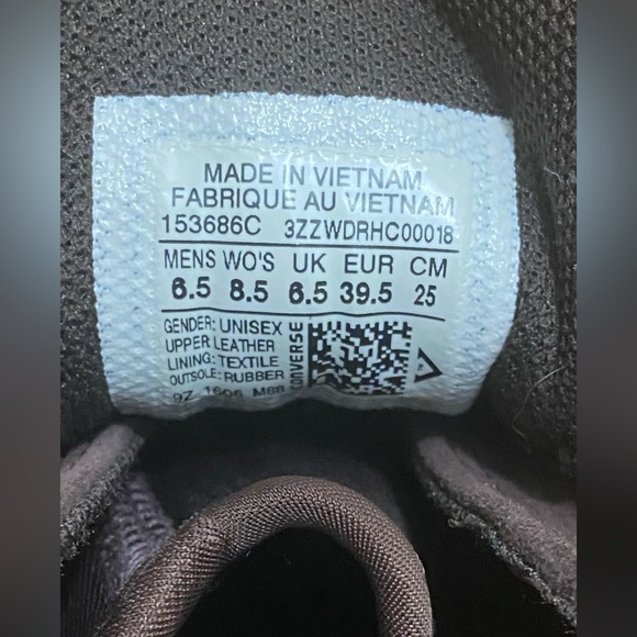 Converse weather proof burgundy sneakers size 8.5 - Picture 5 of 6